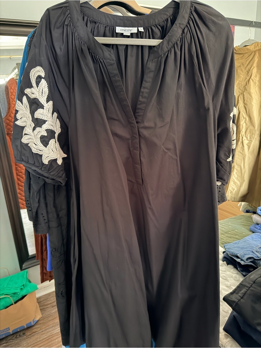 Chico's Black Embroidered Short-Sleeve Women's Dress - size 20 (Chicos Size 4)